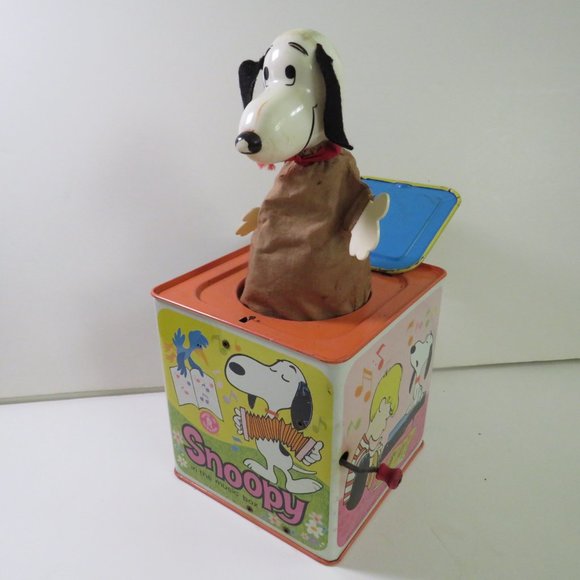 1953 Mattel Vintage Snoopy "Jack-N-Box" Toy Metal READ & LOOK at Pics - Picture 1 of 16